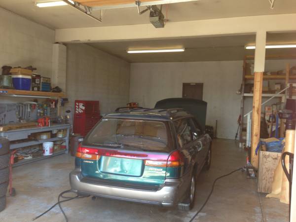 $1,250 / 800ft2 - 800 sq ft. Warehouse Bay, Available to Share (Colorado Springs)63687136663555123