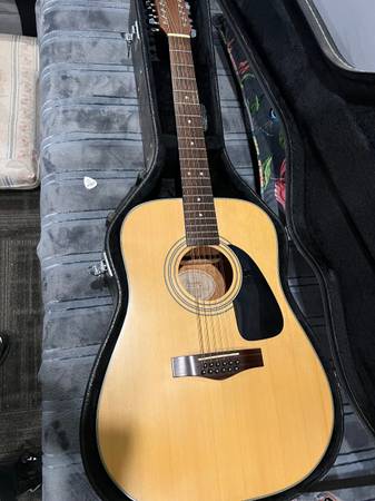 12string Fender DG-10/12 1