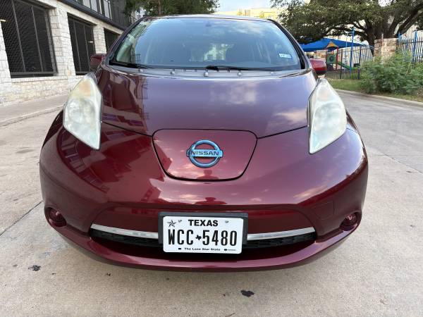 2016 Nissan Leaf SV con batería nueva de 40 kW - Autonomía de 150 millas - $8,000 (Austin)63491219137793122