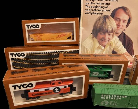 CONJUNTO DE TREN ESCALA HO DE TYCO - $40 (WAUWATOSA)63471407347969121