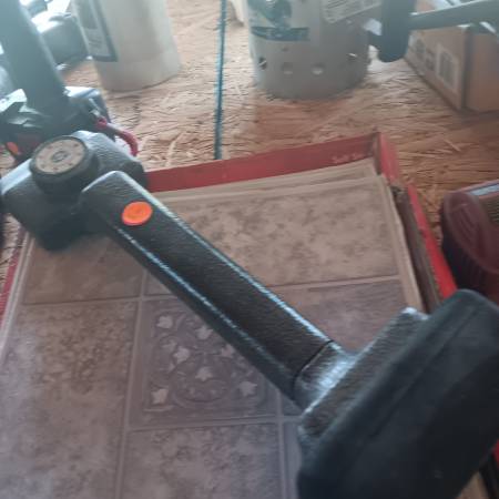 Carpet kicker 1