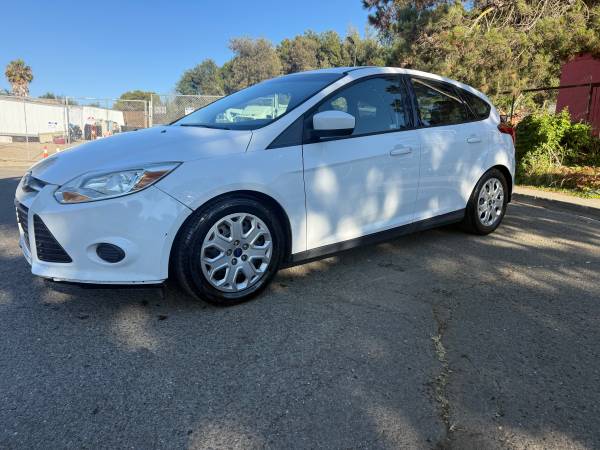 Focus Ford 2012 - $3,500 (vallejo / benicia)63624010453507121