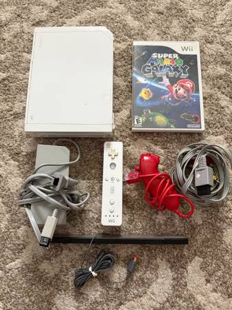 Nintendo wii console white 1