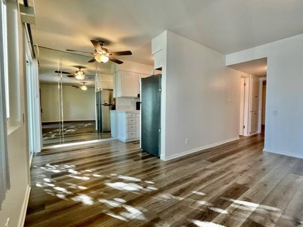 $1,795 / 2br - Palm Desert Remodelado 2-Dormitorios, 2-Baños, Piscina y Jacuzzi (Palm Desert, Bermuda Dunes, Indio, La Quinta)63981527465474124