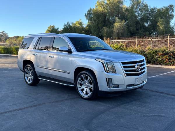 2015 Cadillac Escalade Premium - Low Miles 1