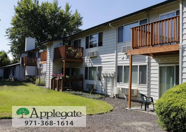 $1,425 / 2br - Spacious 2B Apartment with Extra Storage, Private Patio + In Gresham (SE Portland)63914741161859120