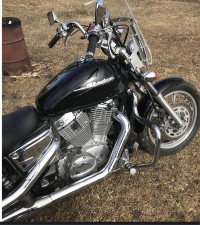 Honda Shadow 1100 1