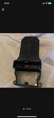 Interruptor de puerta Honda Civic 2002-2005 - $20 (Lanham)63470820515201123