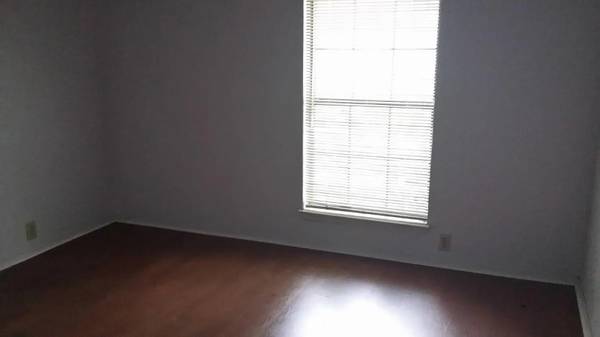 $2100.00 / 5br - 3300ft2 - Woodlawn look good63796556032259123