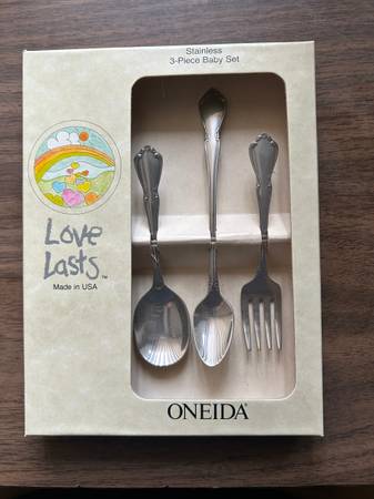 Oneida Stainless 3-Piece Baby Set 1