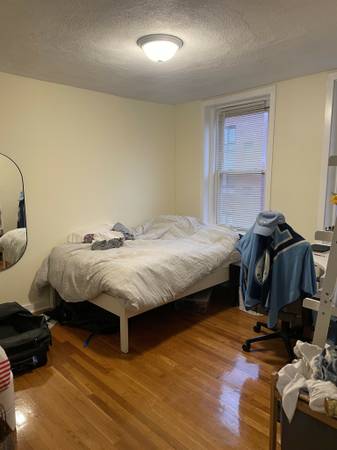 $3,450 / 2br - North End 2 Bed/1 Bath Apartment | Endicott St (North End)63871206828673123
