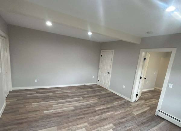 $2,750 / 3br - 1500ft2 - Pet friendly, Electric Included in Select Apartments, Large Closets (73 Cross St, Woodstock, VT)63992935289474124