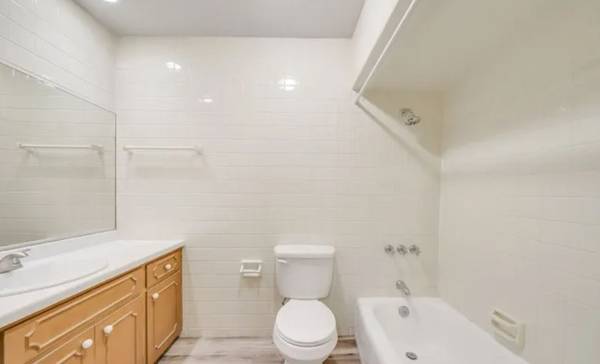 $970 / 2br - Live Small, Dream Big – 2BR/1BR (Phoenix, AZ)64047709494017123
