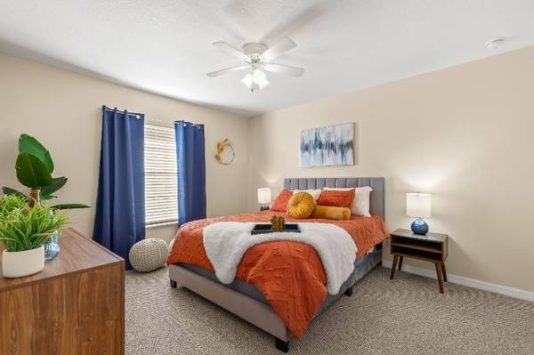 🌴 Done with Yard Work? Easy Living + W/D in Unit 1