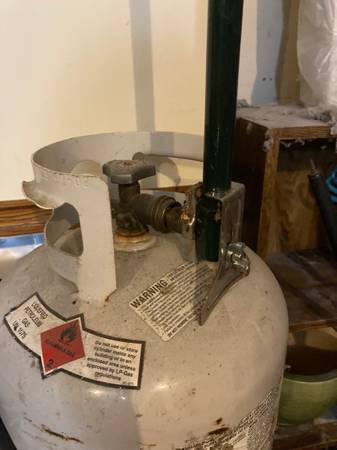 PROPANE SINGLE TO DUAL ADAPTER FITS STANDARD TANKS 1