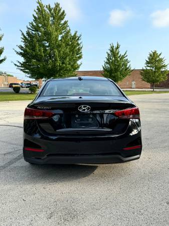 2018 Hyundai Accent GLS 1