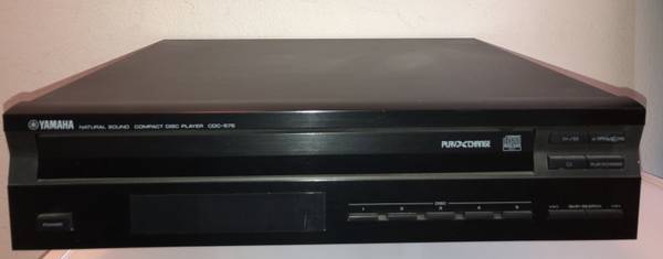 Yamaha CDC-575 Pure Change 5 Disc Natural Sound CD Player 1