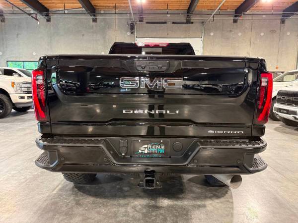 2024 GMC Sierra 2500HD Diésel 4x4 4WD Camioneta Denali Ultimate 4 puertas Crew - $83,900 (Platinum Motors Corp)63438349828993122
