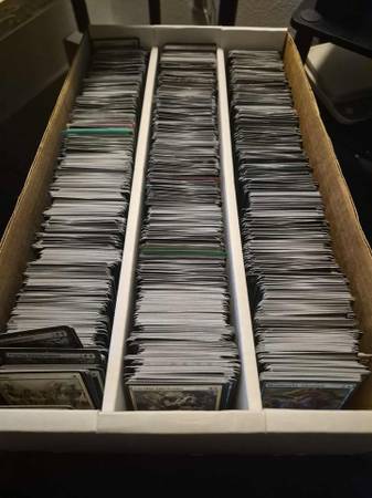 Over 2000 Magic the gathering rares and mythics mtg 1