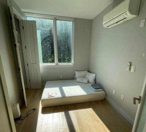 $1,069 / 4br - 4 Beds 2 Baths Apt (Ridgewood)63912046953987120