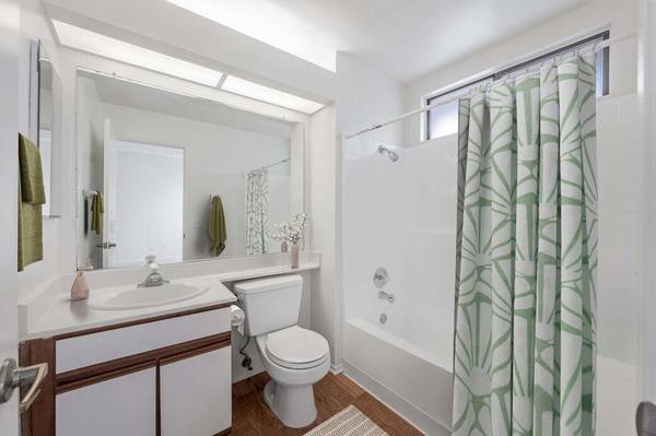 $2,895 / 2br - 1000ft2 - Playground, Spacious Layouts, Walk-in Closets, Fitness Center63800428432259123