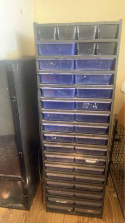 Hatchling rack 1