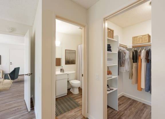$2,771 / 2br - 934ft2 - Upgraded 2BD/2BA with W/D Hookups! 2 Assigned Parking Stalls! (4036 Cedarhurst Dr, Santa Maria, CA)63663819993473122
