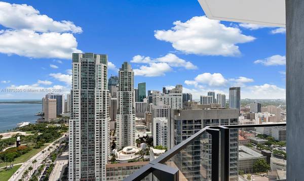 $3,990 / 1br - ↪ 1/1 BISCAYNE: Furnished A New Twist Of Quality  This Stunning 1-Bedroom, 1-B (Biscayne)64049275694849120