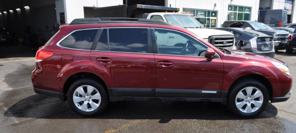 2012 Subaru Outback 2.5i Premium AWD - $5,99563616513482627124