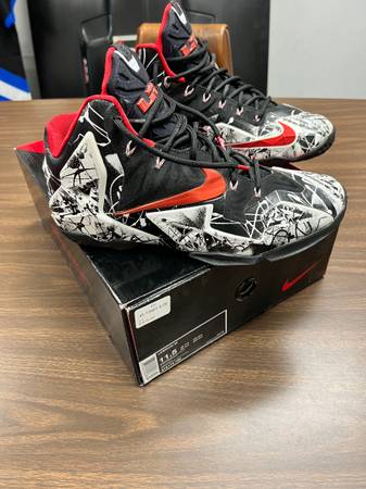 Nike LeBron 11 - Graffiti - Size: 11.5 1