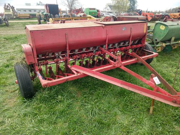 Massey Ferguson grain drill for parts 1