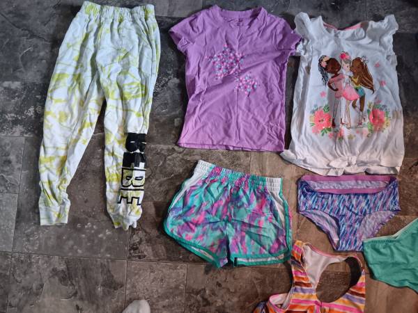 Make offers on clothes are girls 12 1