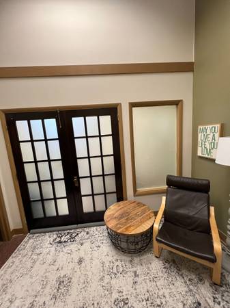 $400 / 115ft2 - $400 Private Office in Ideal Location: Shadyside/East Liberty Area (134 South Highland Avenue)64013531966978121