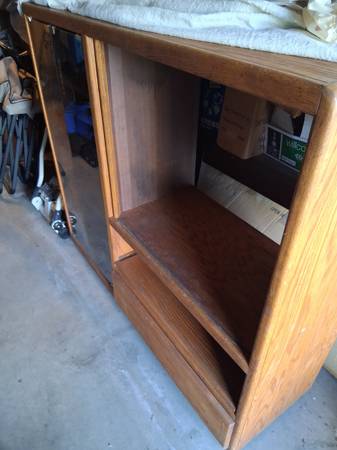 Entertainment Center - Price Reduced - $75 (Anchorage)63470289079425122