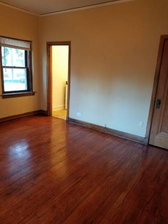 $1,099 Estudio en el primer piso en Capitol Hill - Principios de octubre63973360583810120