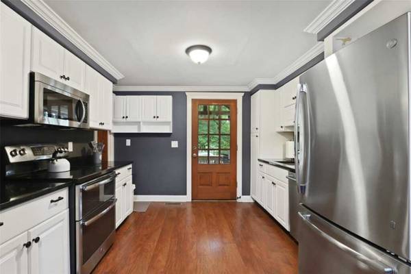 $2,400 / 2br - 1320ft2 - Charming 2 Bedroom Home on Quiet Street (Highland Falls)64035736464003123