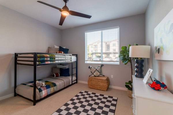 $2,235 / 1br - 724ft2 - High Speed Internet, Pool, Wheelchair Access (1349 Blossom Ave, Suisun City, CA)63961336940802122