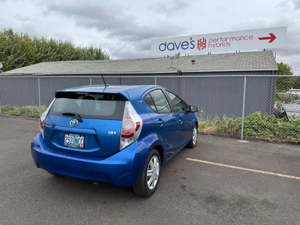 2013 Toyota Prius C - $9,477 (Albany)63470079394689124