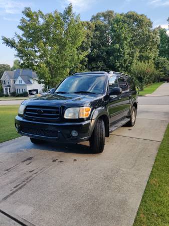 Toyota Sequoia Limited 2002 - $5,500 (Sharpsburg)63620506266371122