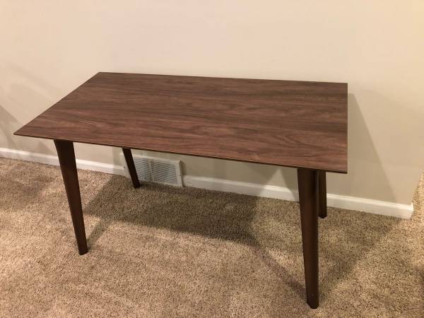 Desk 1
