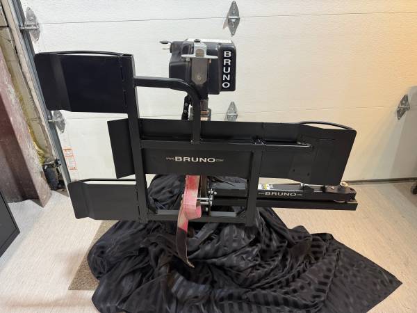 Bruno Out-Sider Micro ASL-225 Light Duty Exterior Scooter & Powerchair 1