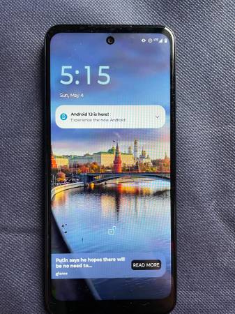 Moto G  Unlocked smartphone/can be used on ATT/VZ/T-MOBILE -Like new 1
