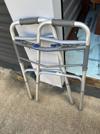 Walkers (2); Potty Chairs (2) and Shower Chair(1) - $15 (Flowood, MS)62976706747651123