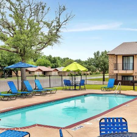 Internet & Cable Flat Fee, Ceiling Fans, Fireplace 1