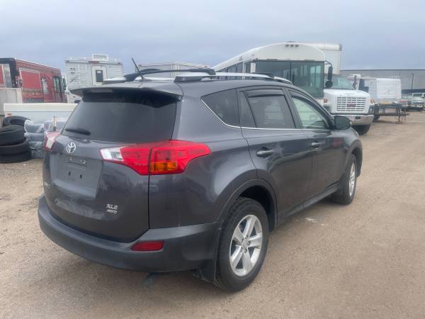 2014 Toyota RAV4  XLE All Wheel Drive. 117k miles. Remote start - $14,900 (N Denver)63619895783939123