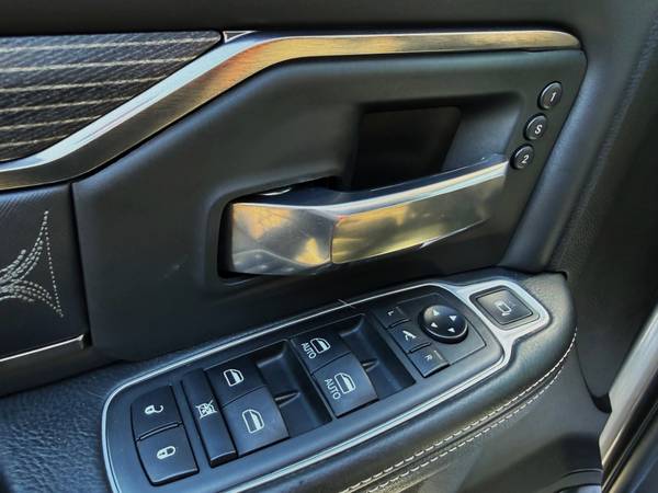 2019 RAM 3500 LIMITED CREW - Photo 7