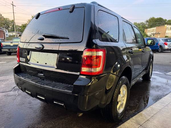 2012 Ford Escape XLT AWD 1 Owner - New Tires - No Rust - 98,000 Miles - $5,495 (Akron)63436229724033124