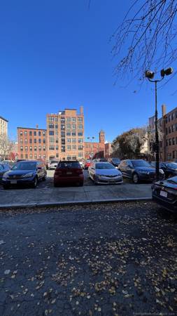 $1,750 / 1br - Haverhill  Lg Modern 1 Bed Unhtd Avail Now/10-15  Lndry+Cat Ok No Fee63856336699651124