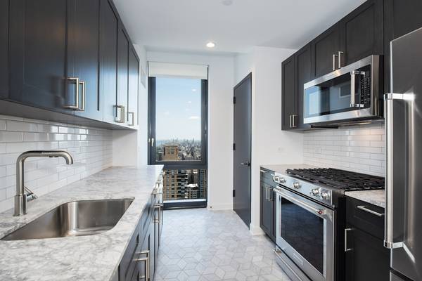 $9,495 / 2br - Two-Bed, Two-Bath with Majestic City views! (Upper West Side)63788831764225123