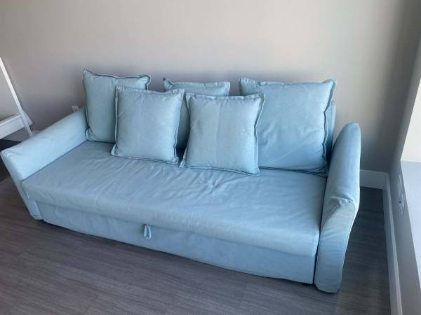 Sofa Sleeper with 3 seat. Like New !!! 1